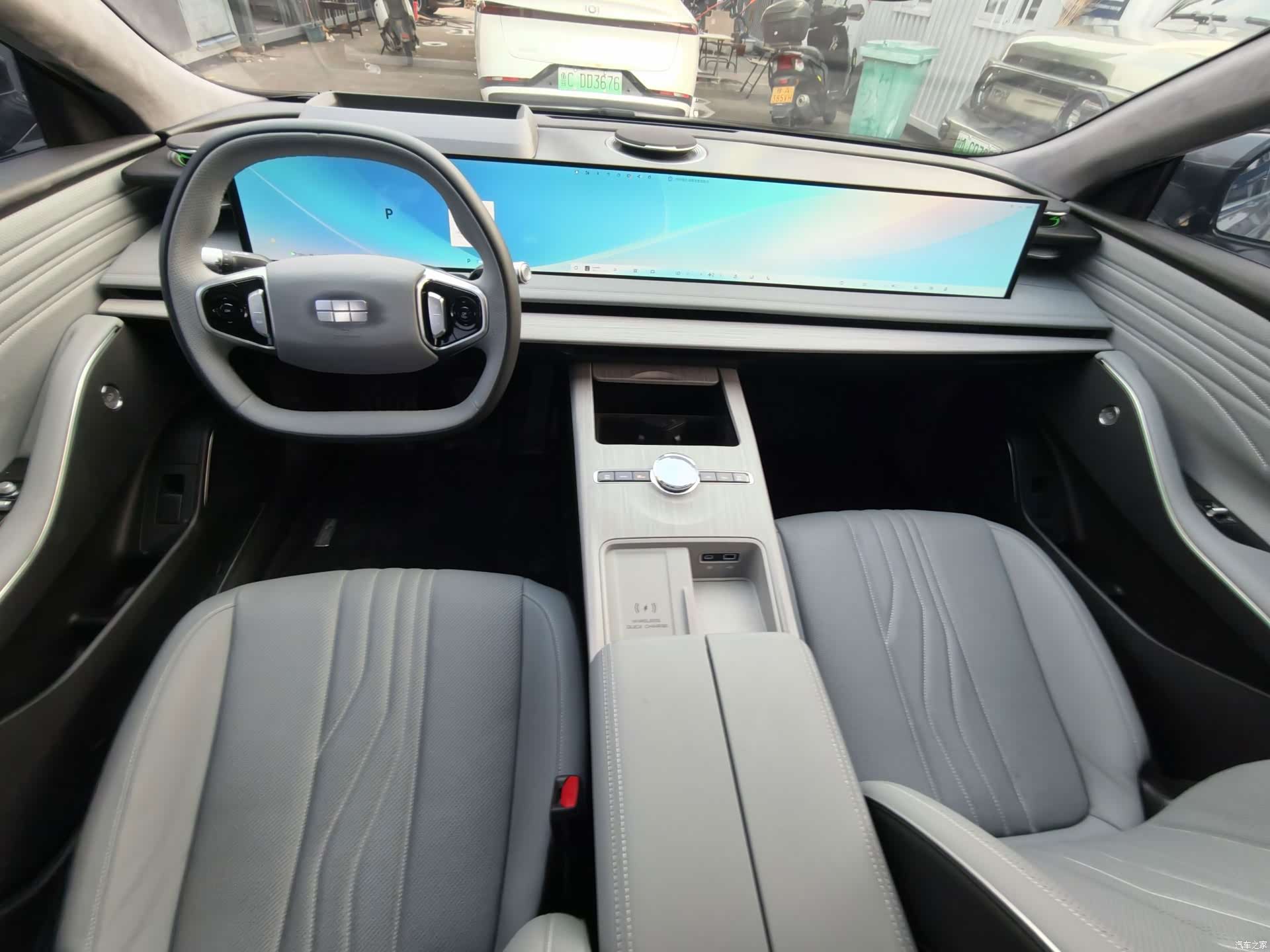 Geely E8, 2025 6