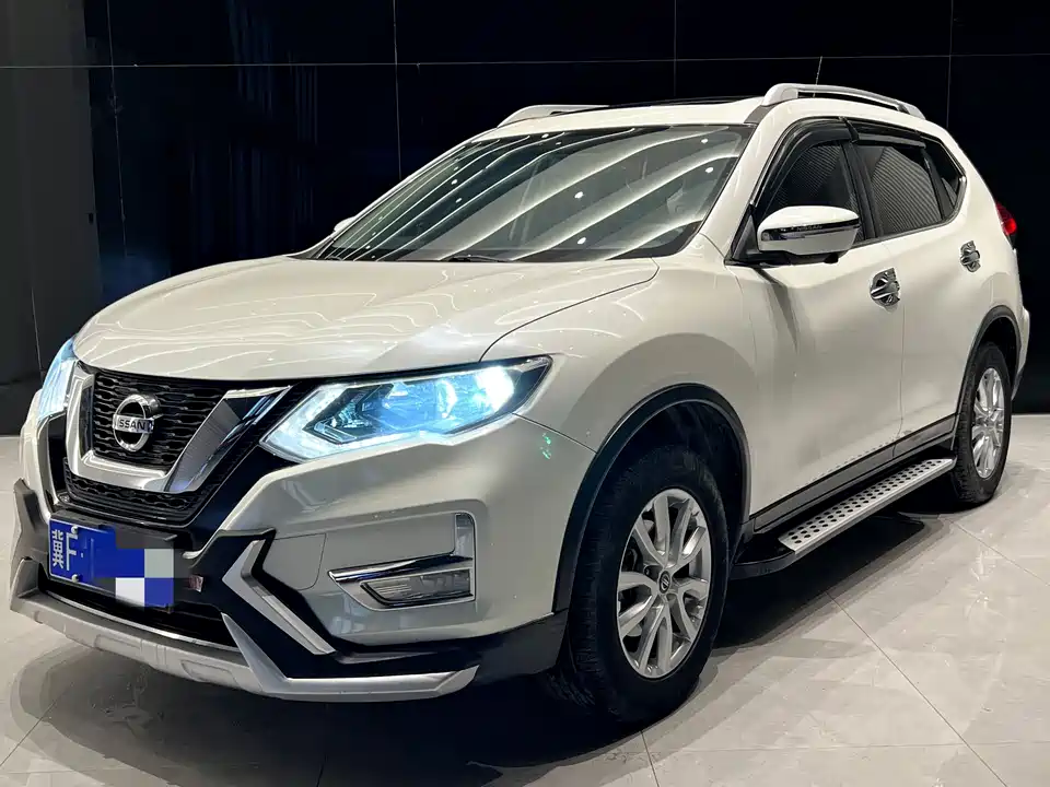 Nissan Qijun