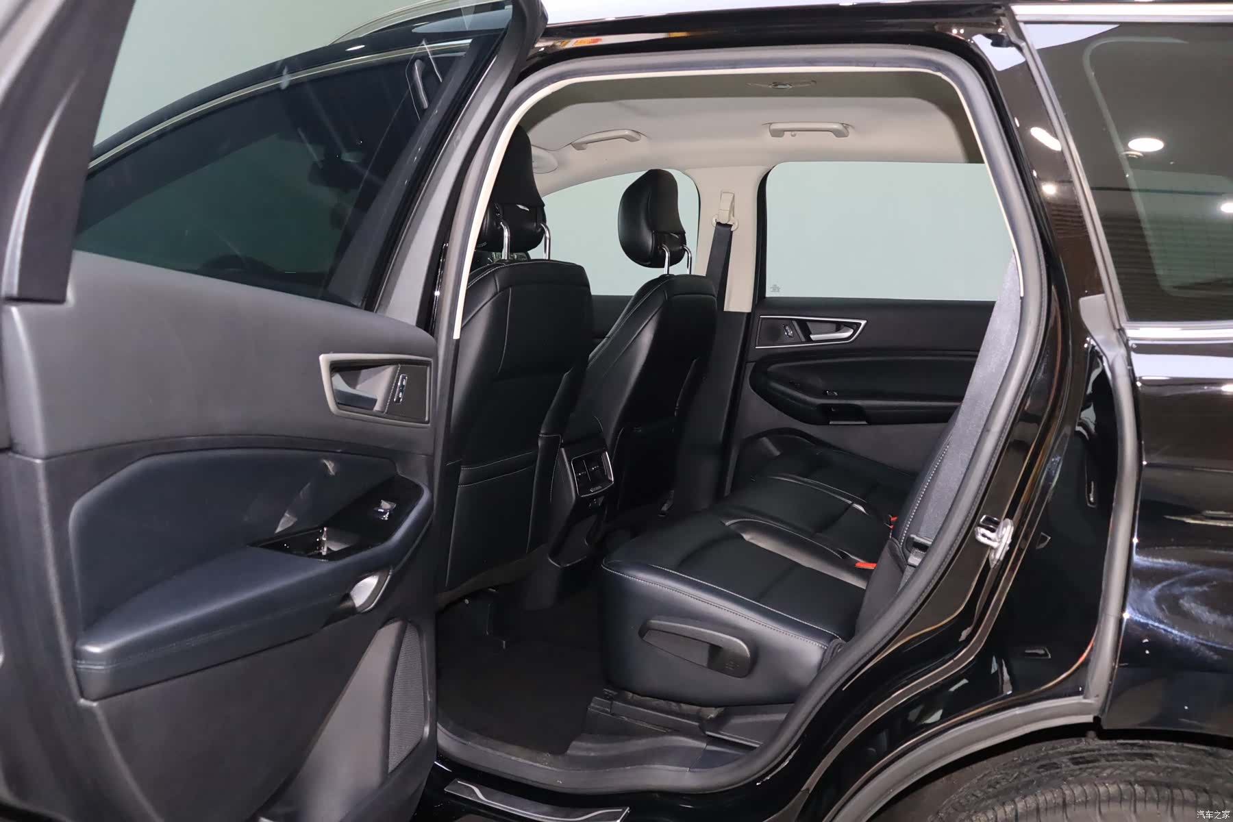 Ford Edge, 2021 15
