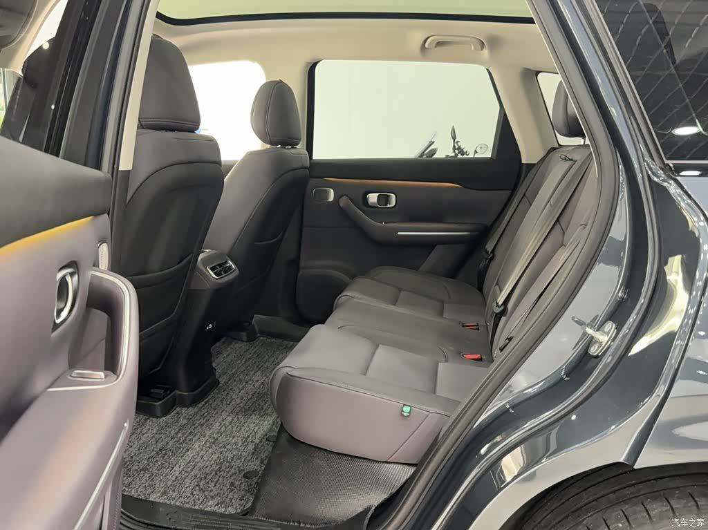 Leapmotor C10, 2025 14