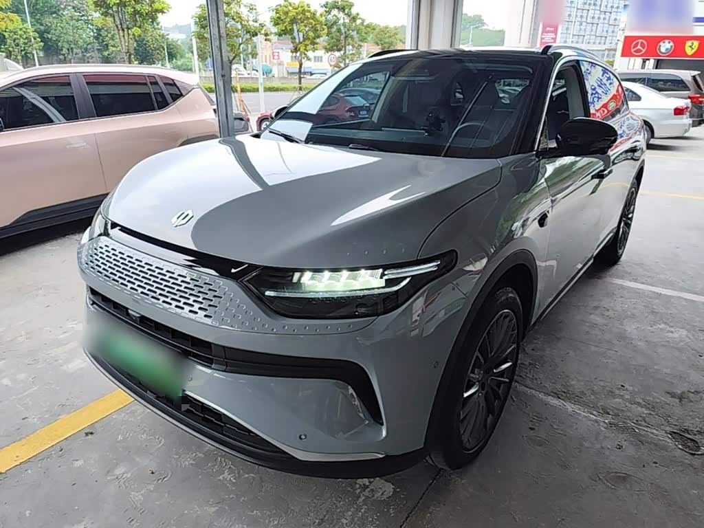 Leapmotor C11