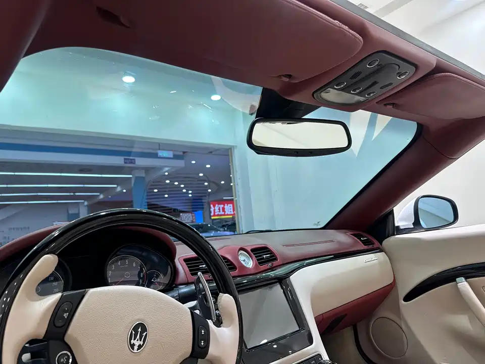 Maserati GranCabrio
