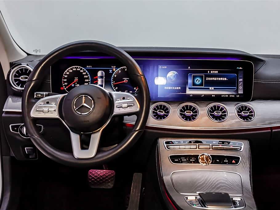 Mercedes-Benz CLS Mercedes-Benz CLS