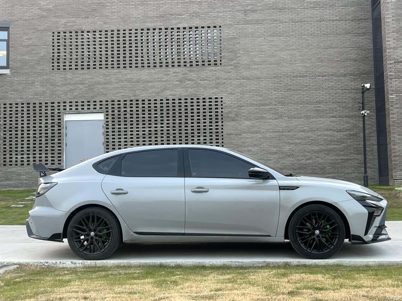 MG MG6, 2023 10