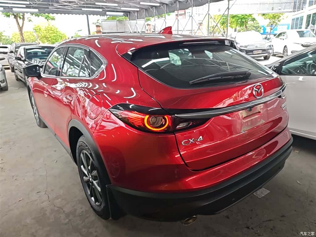 Mazda CX-4, 2020 все фото