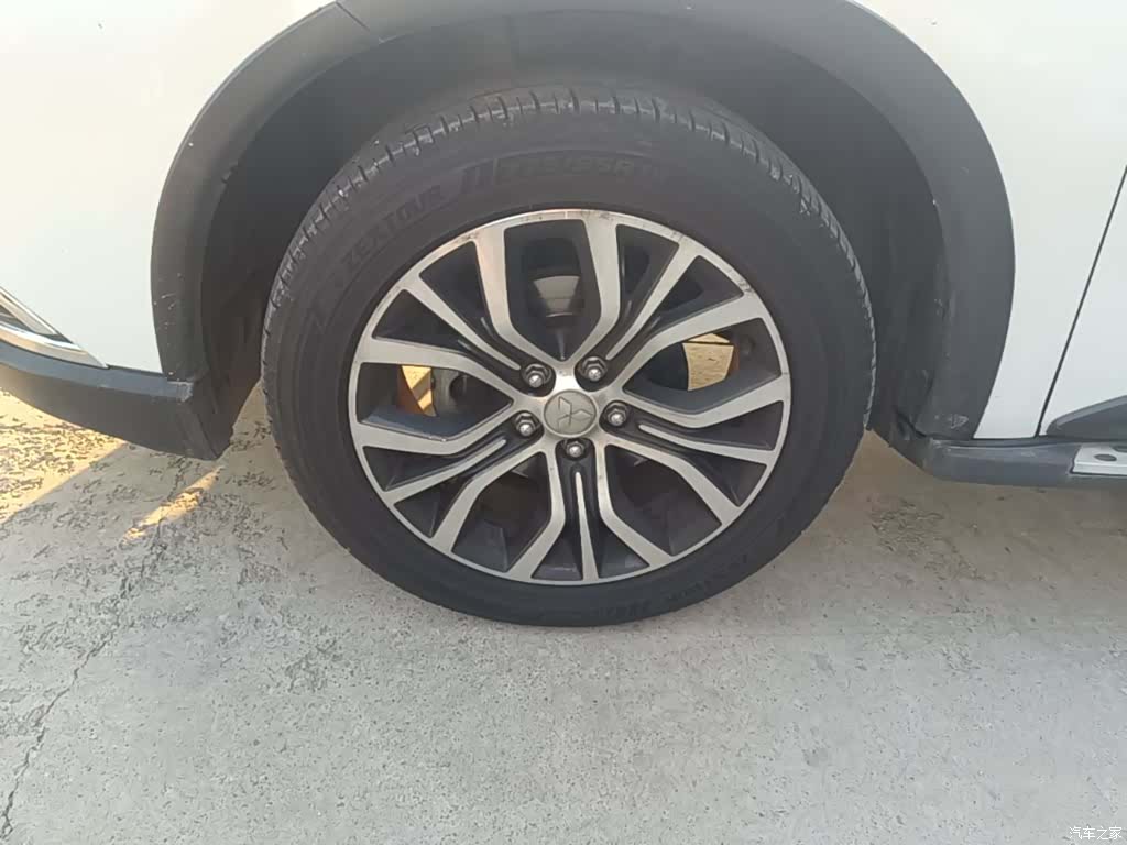 Mitsubishi Outlander, 2017 23