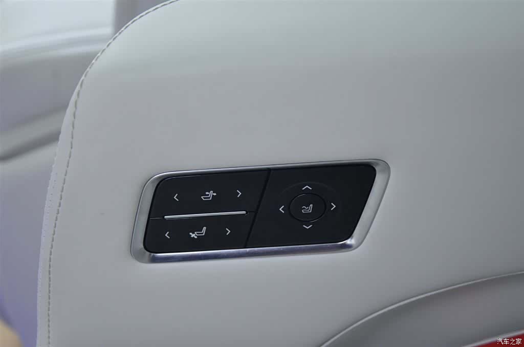 Buick GL8, 2025 12