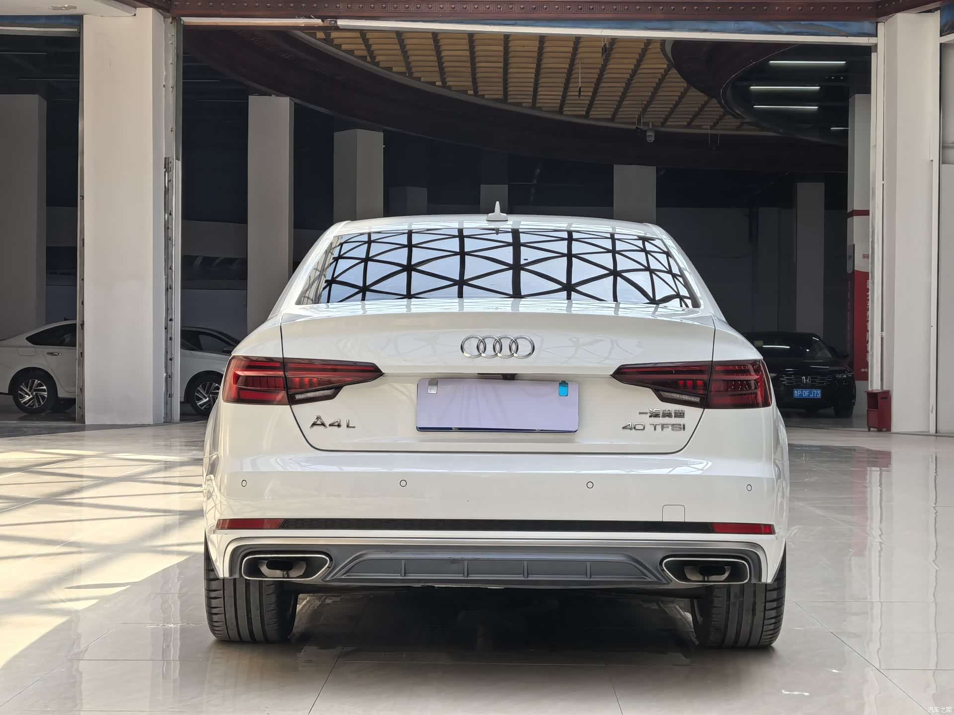 Audi A4L, 2019 15