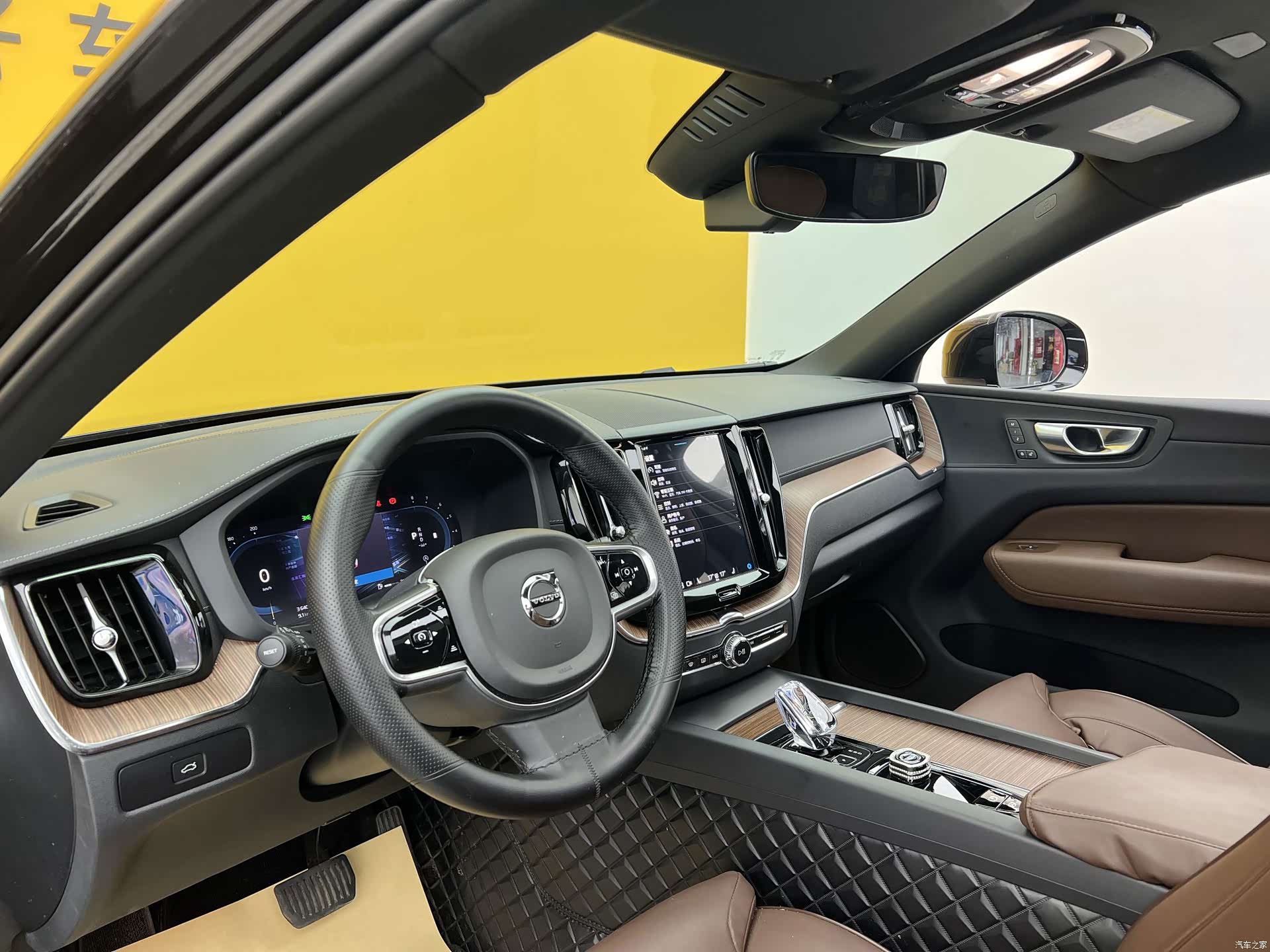 Volvo XC60, 2024 3