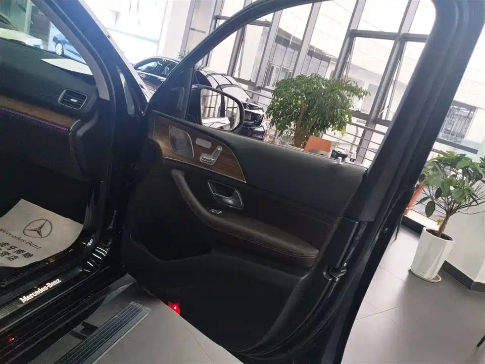 Mercedes-Benz GLE Mercedes-Benz GLE