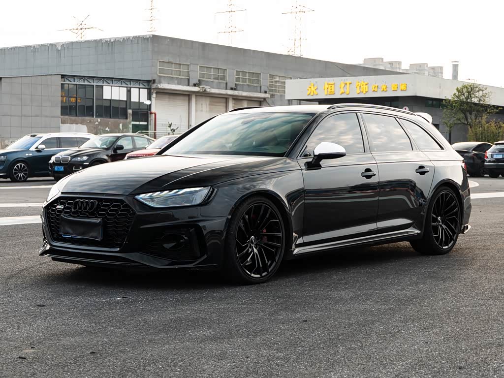 Audi RS 4