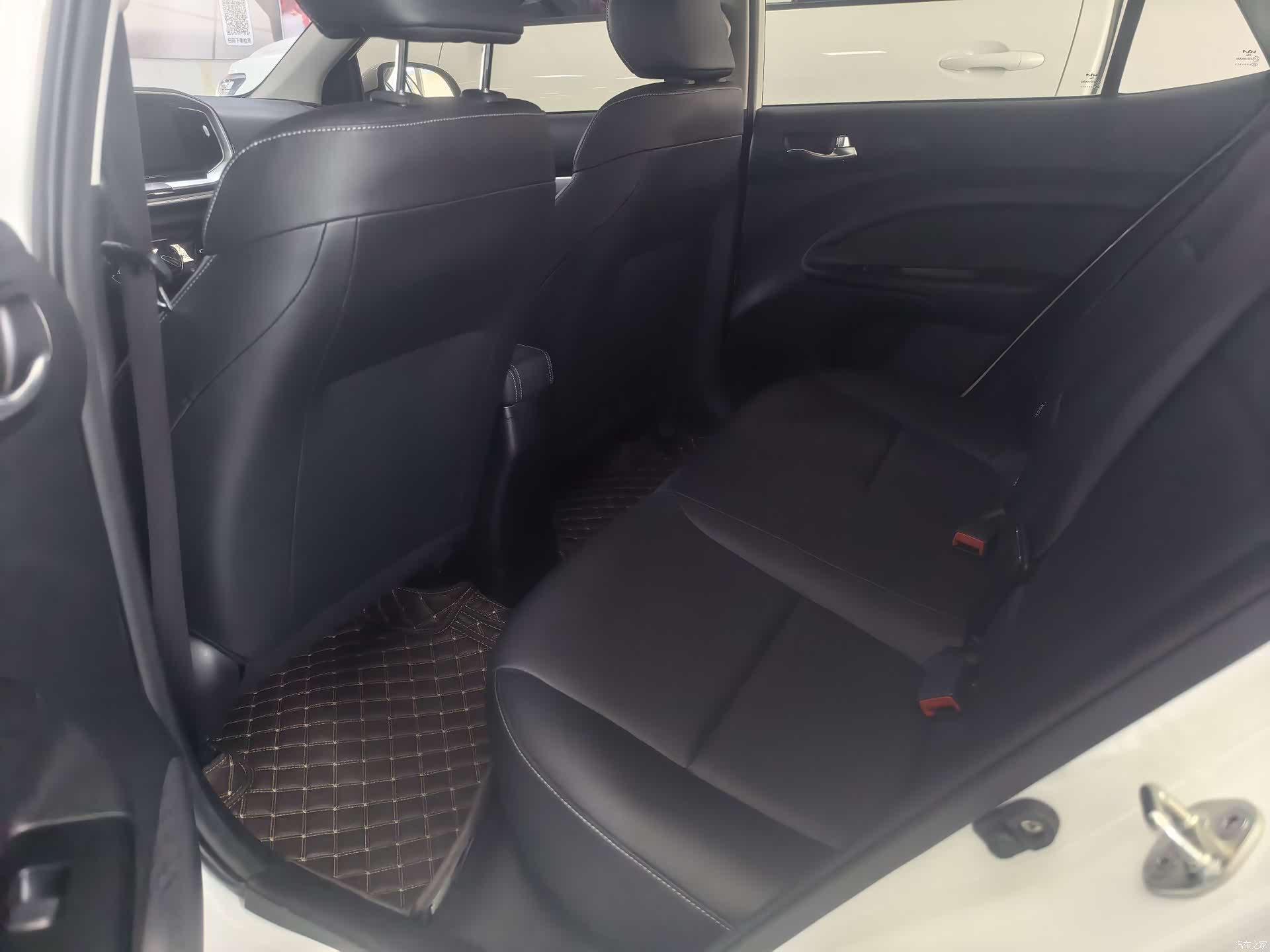Kia KX1, 2024 12