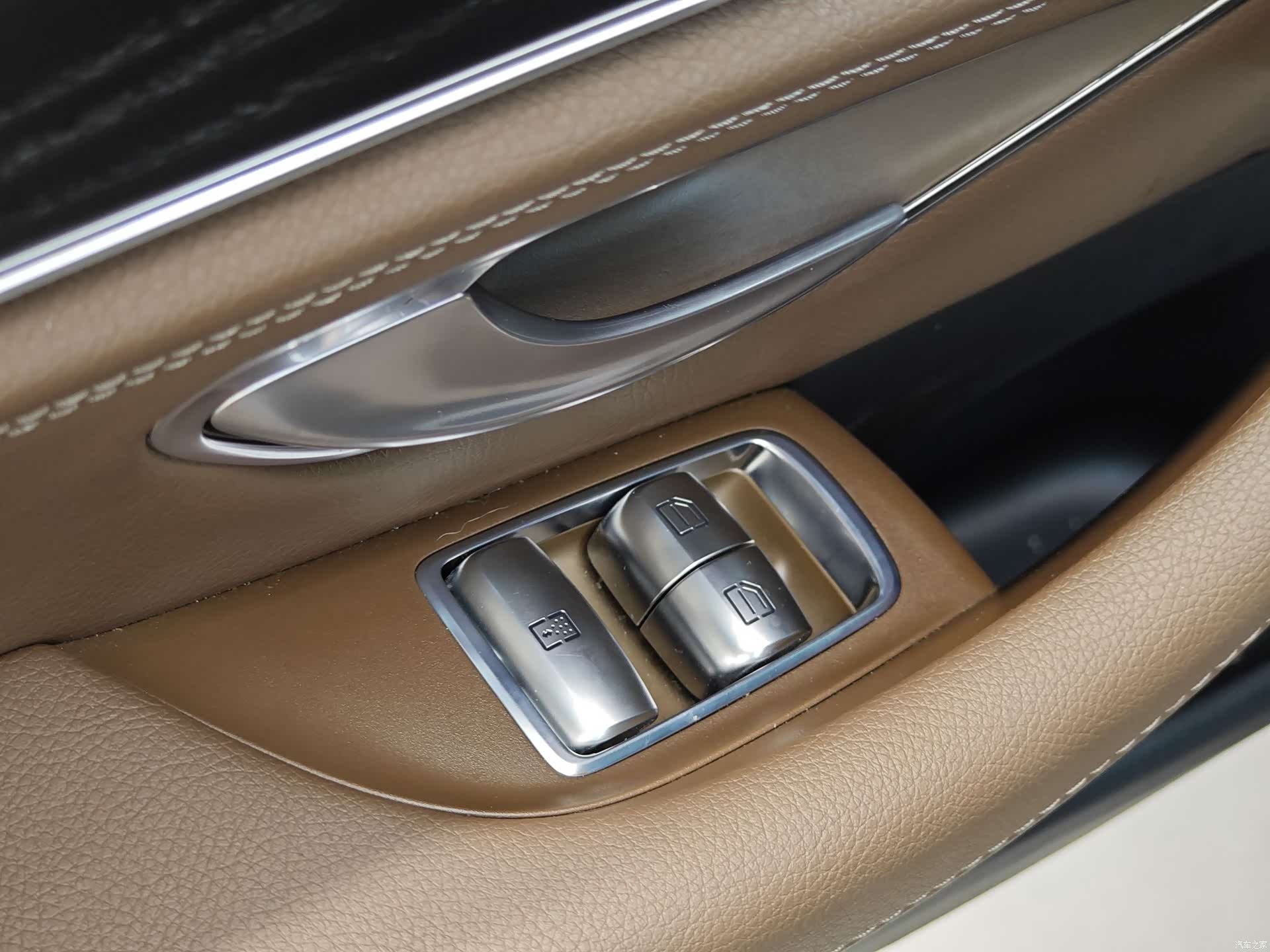Mercedes-Benz E-Class, 2023 22
