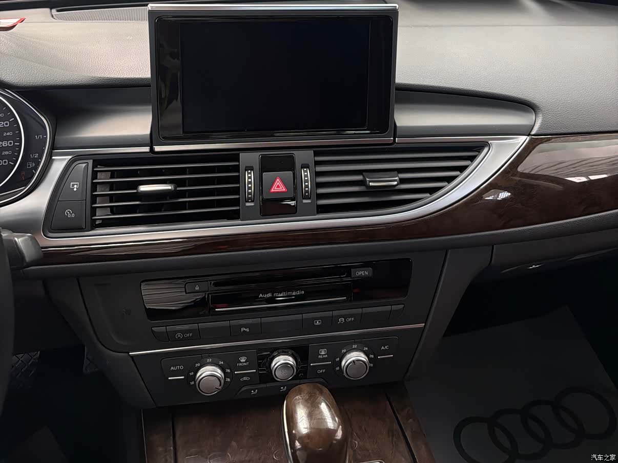 Audi A6L, 2018 14