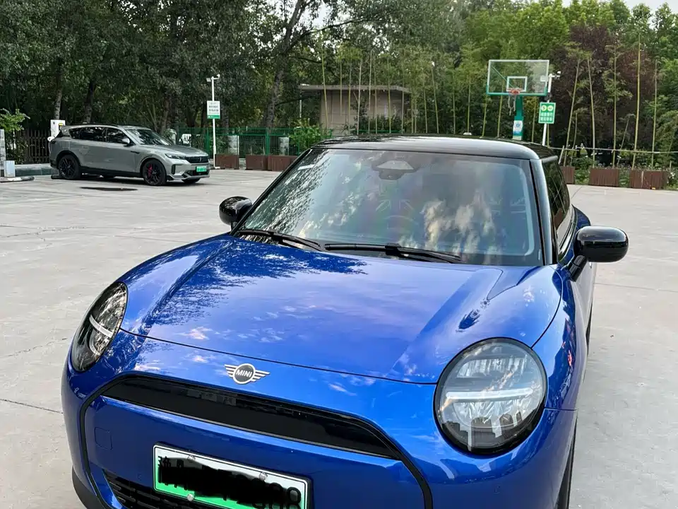 MINI Electric COOPER