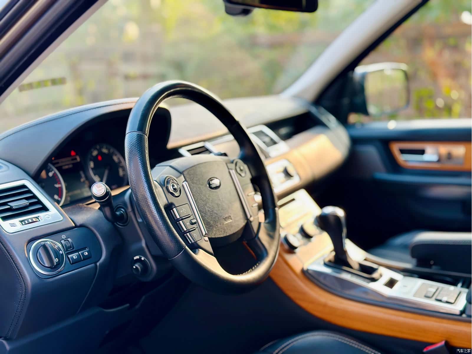 Land Rover Range Rover, 2012 15