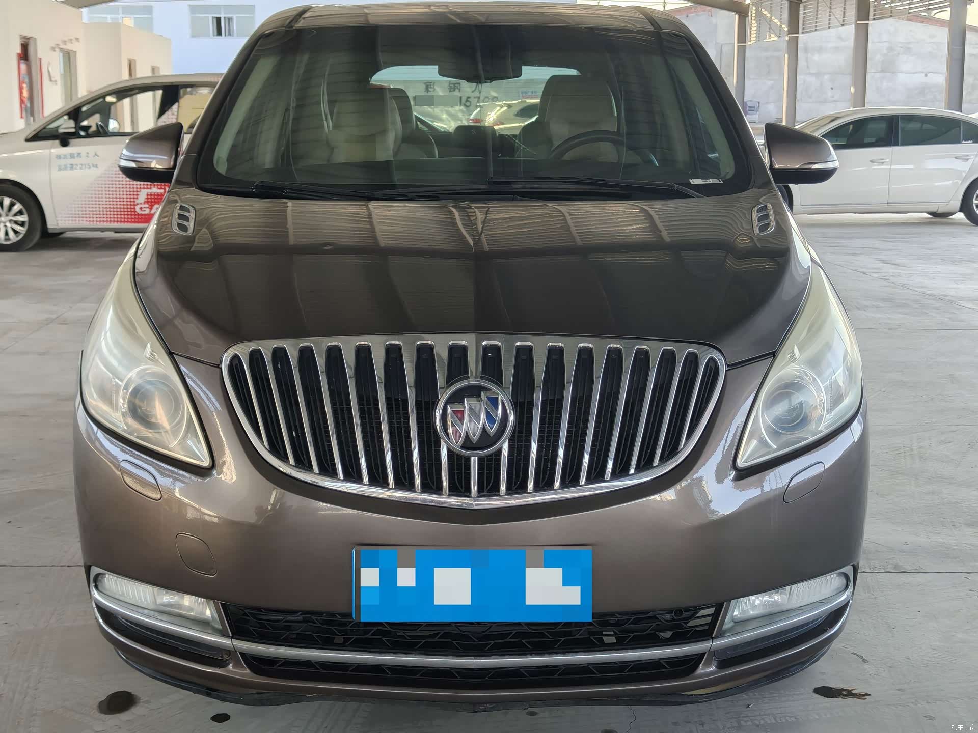 Buick GL8, 2012 2