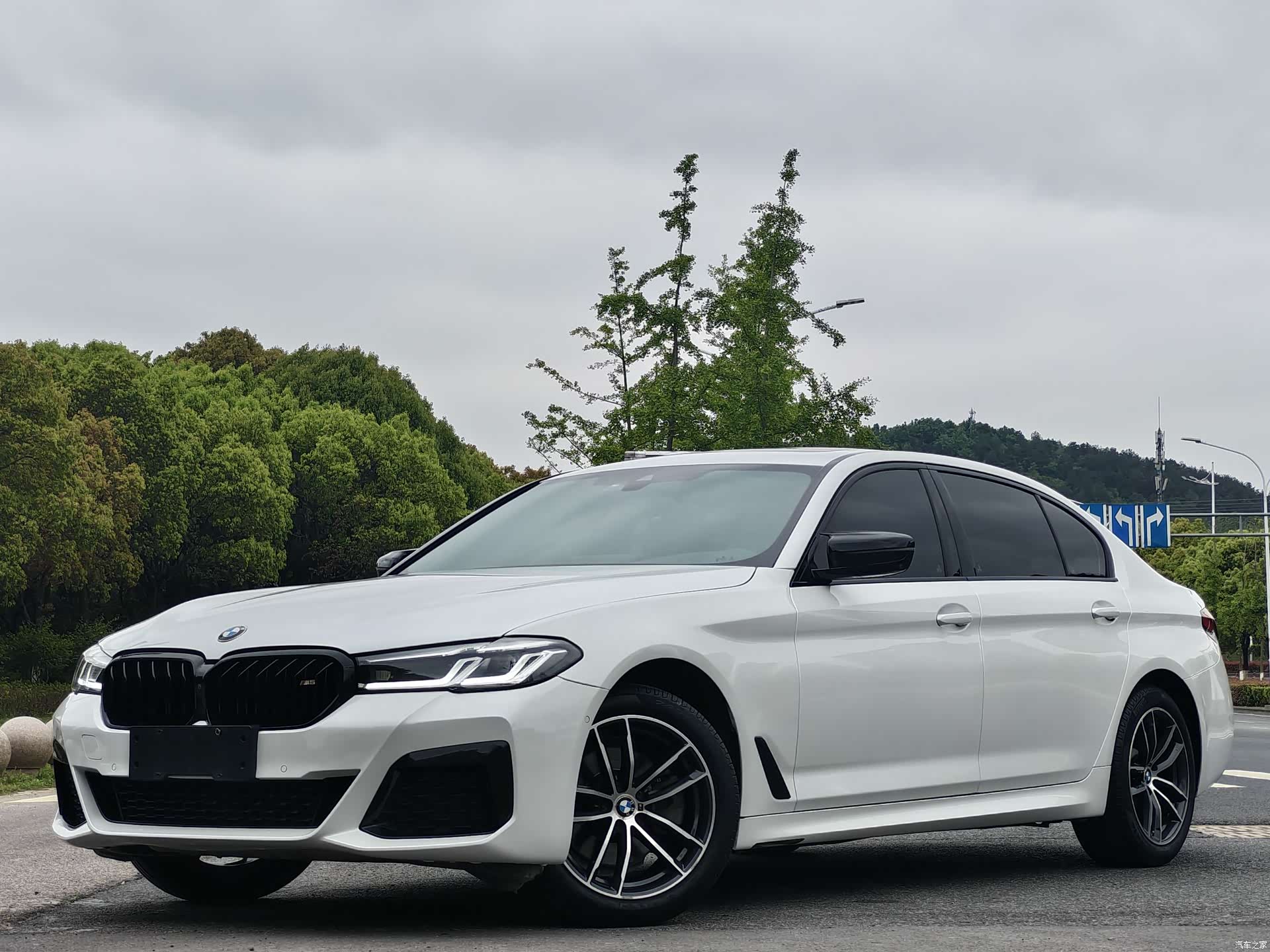 BMW 5 Series, 2021 1
