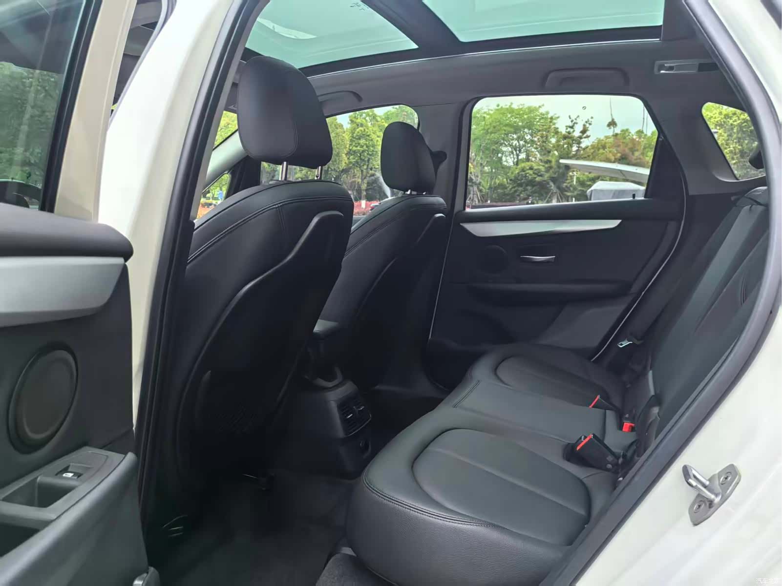 BMW 2 Series, 2018 11
