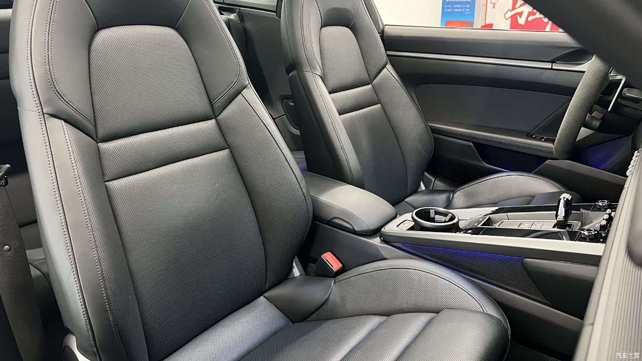 Porsche 911, 2023 7