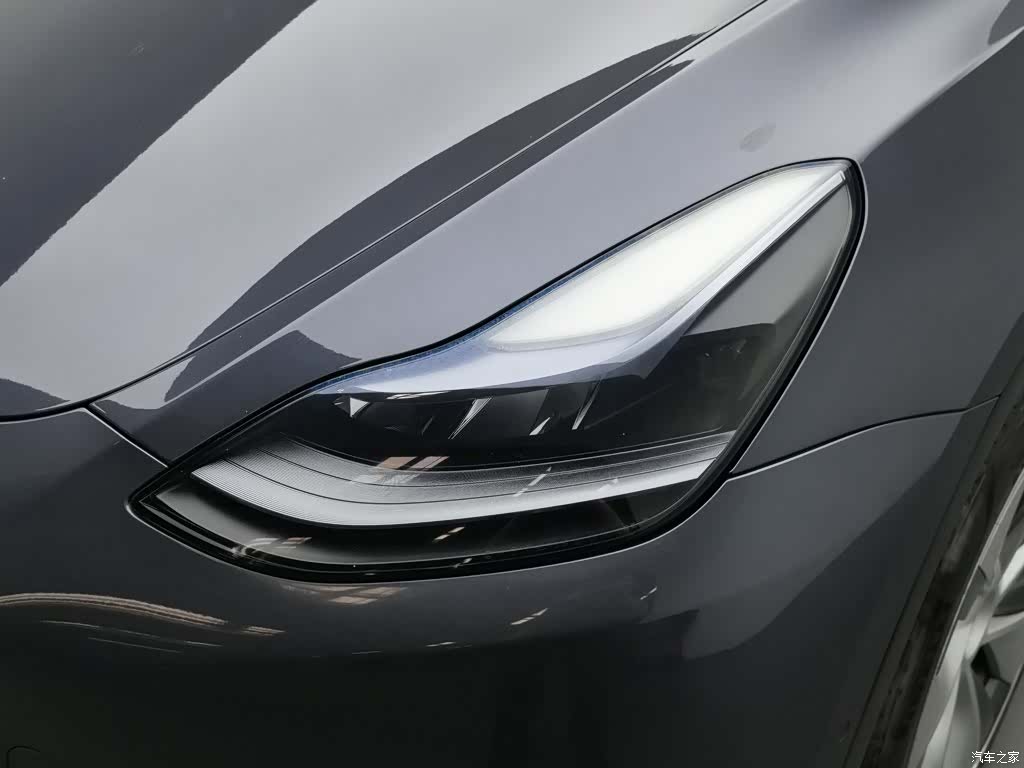 Tesla Model Y, 2022 7