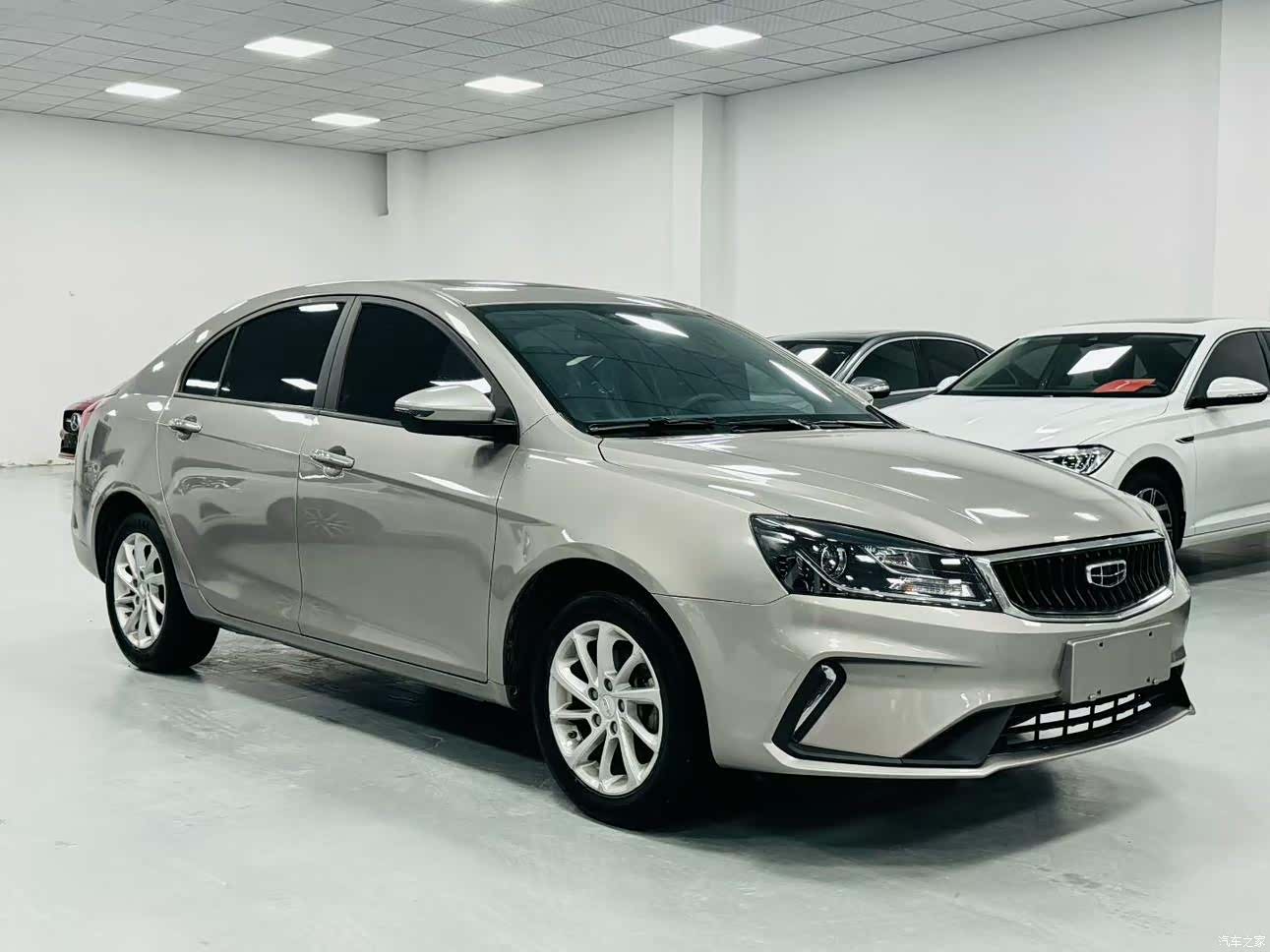 Geely Emgrand, 2021 3