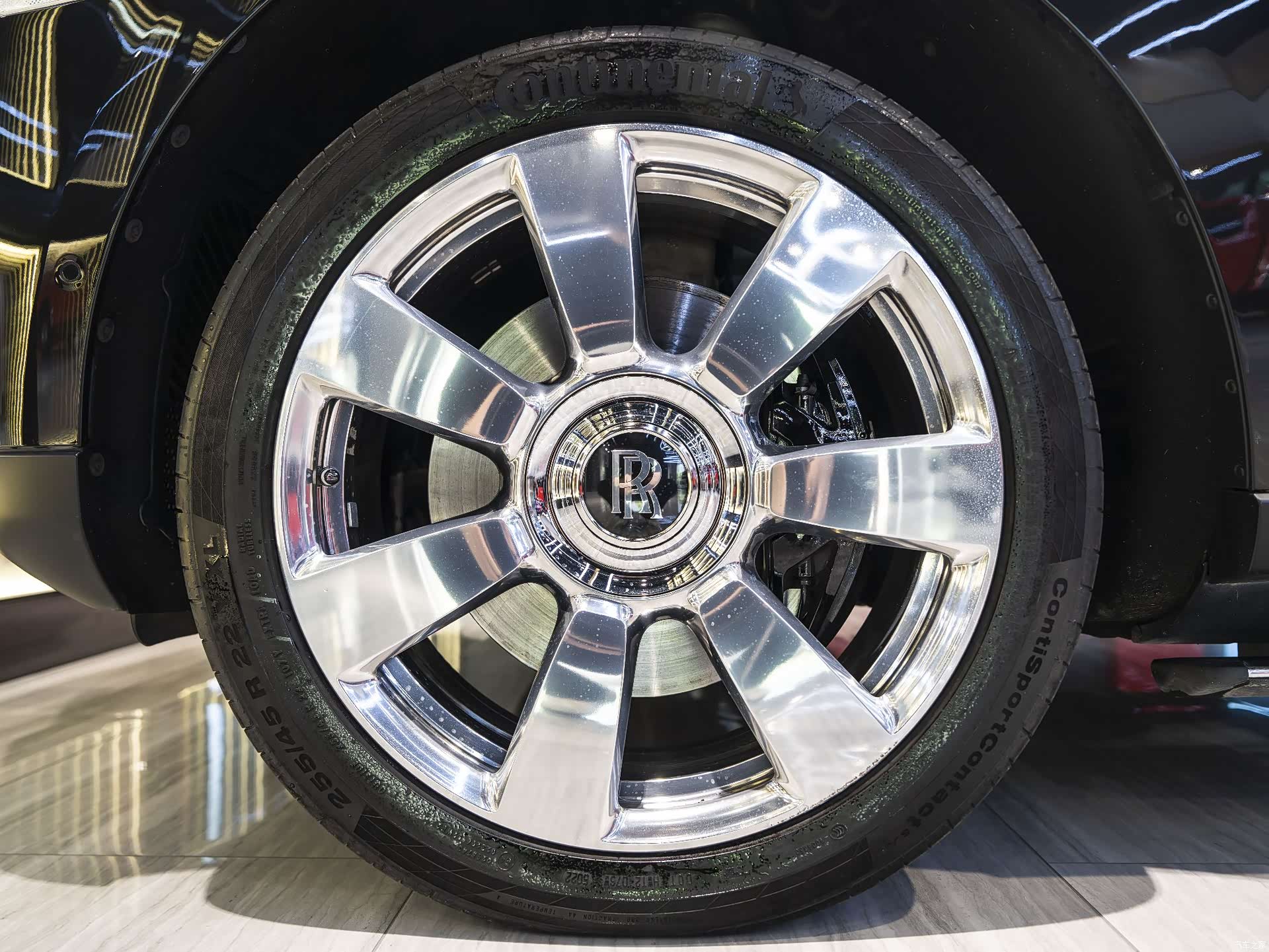 Rolls-Royce Cullinan, 2022 11