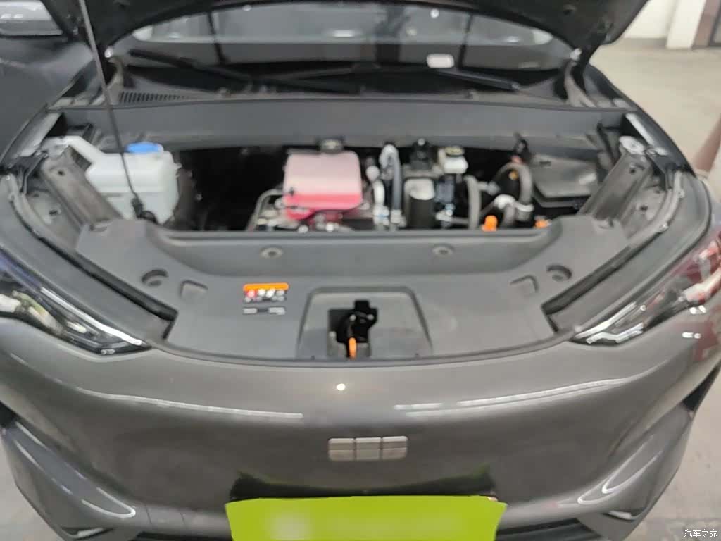Geely Galaxy E5, 2025 20