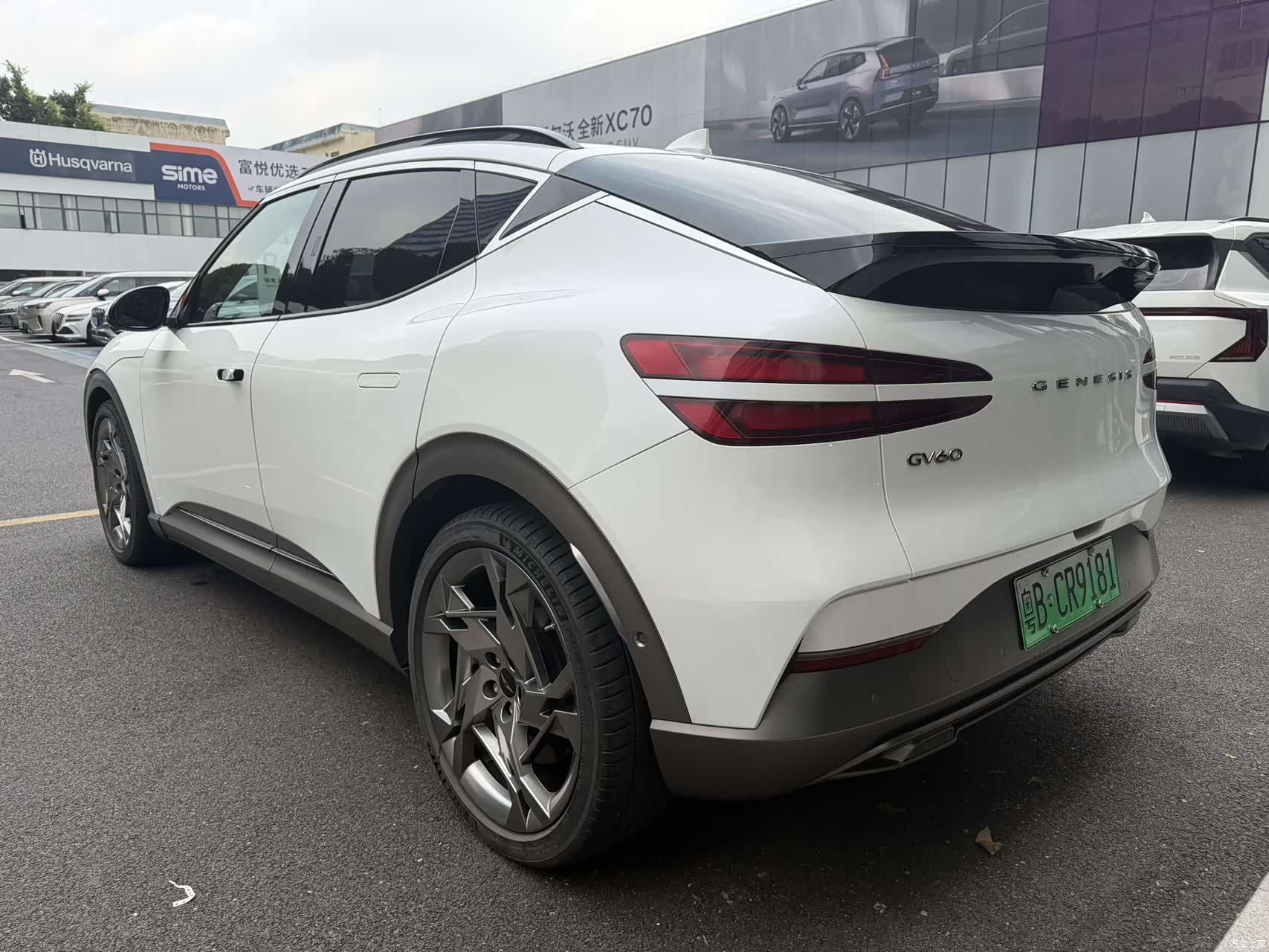 Genesis GV60, 2023 4