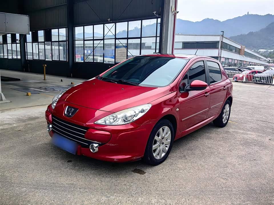 Dongfeng Shiyan Car Dongfeng Shiyan Car
