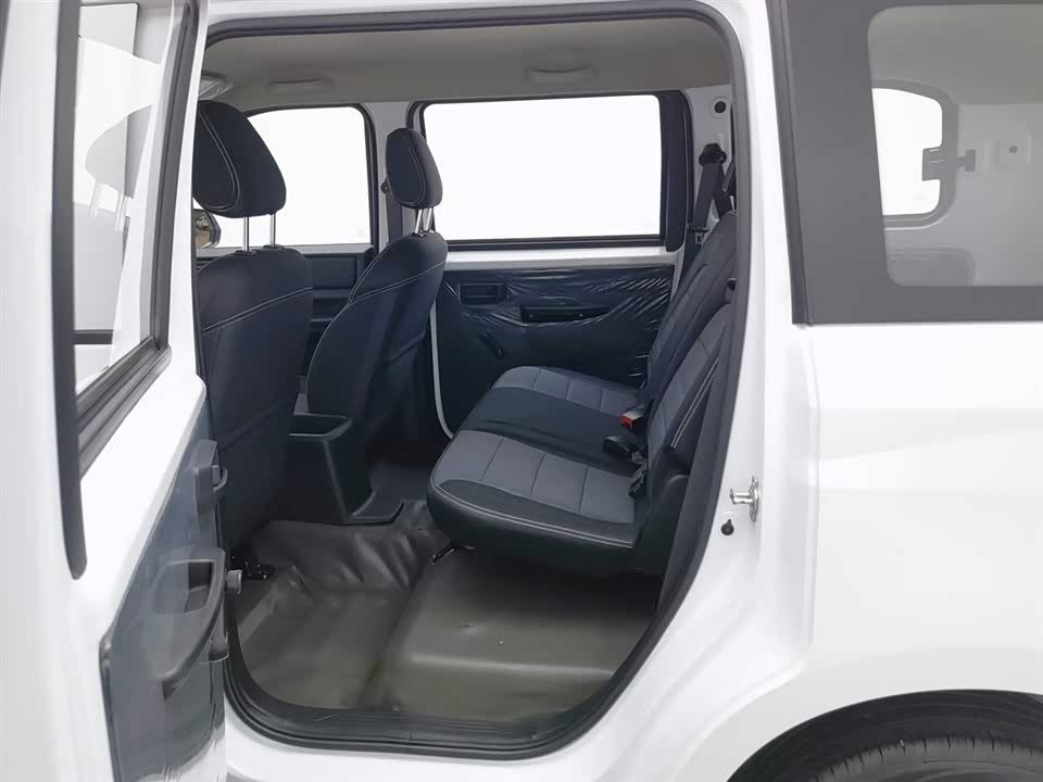 Wuling Wuling Hongguang PLUS