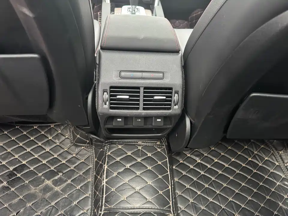 Land Rover Discover sports