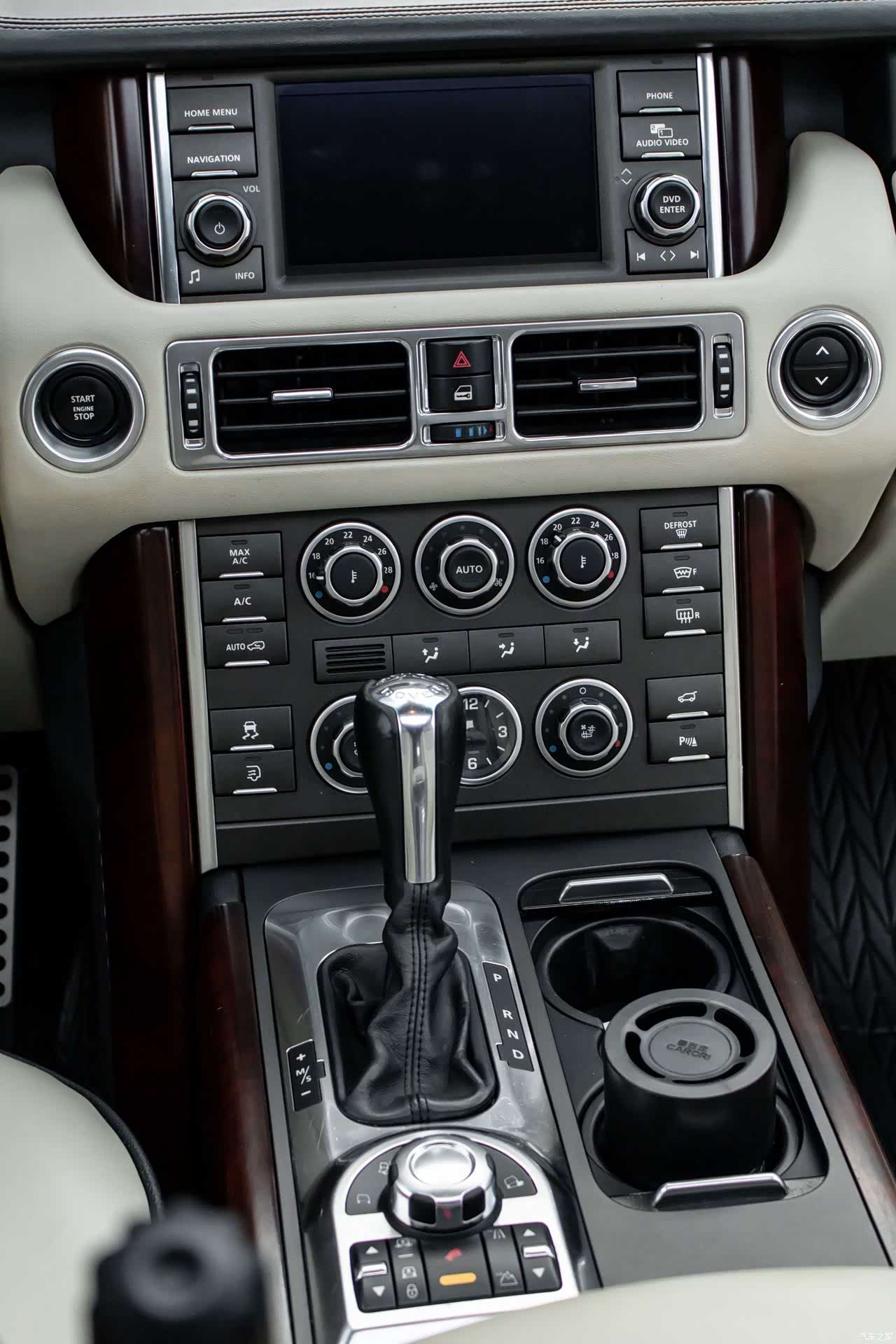 Land Rover Range Rover, 2012 15