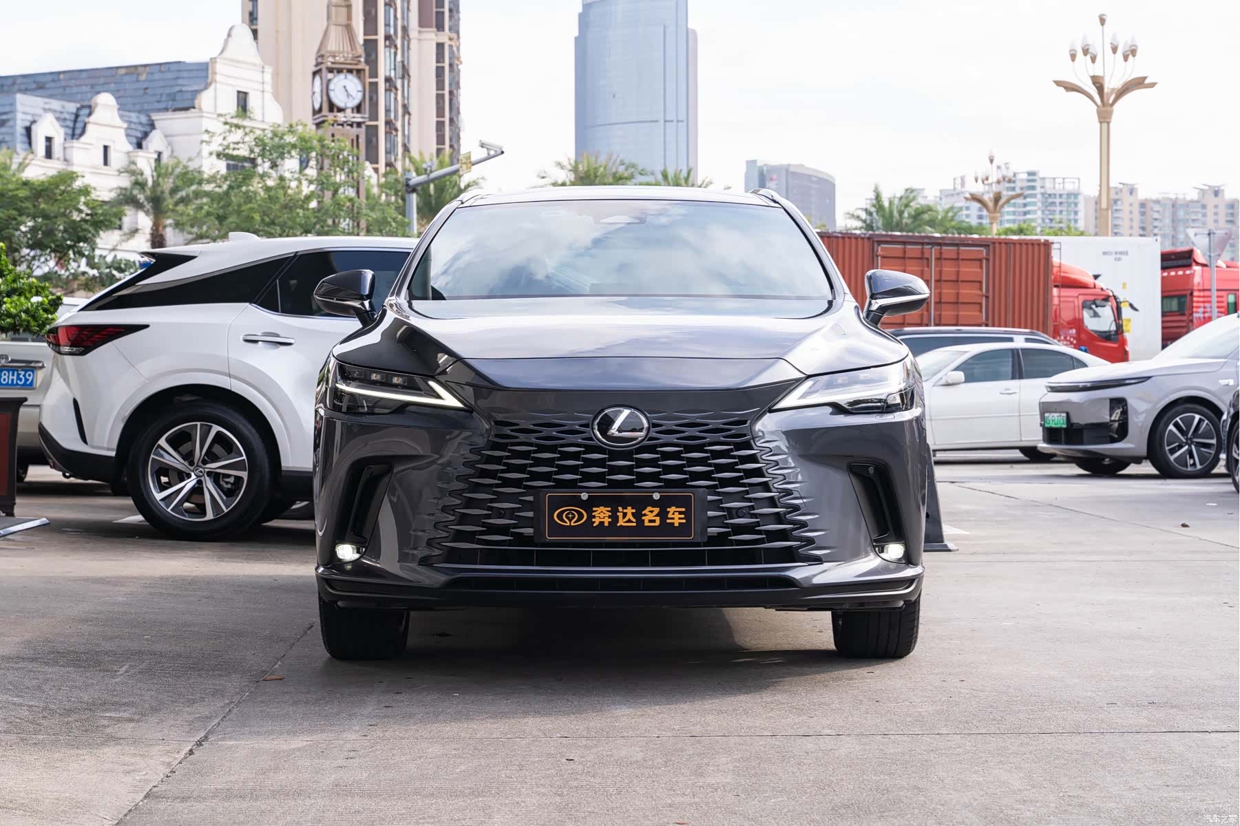 Lexus RX, 2025 2