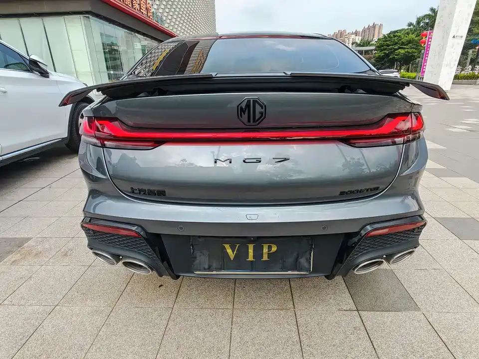 MG MG7