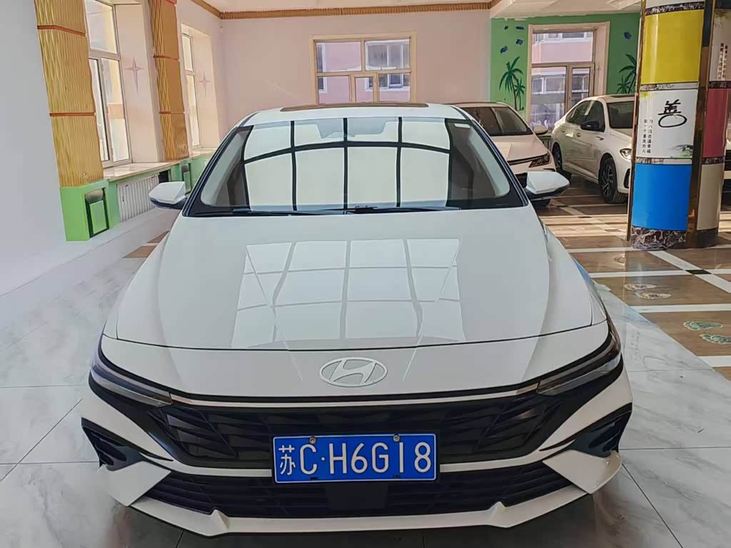 Hyundai Elantra