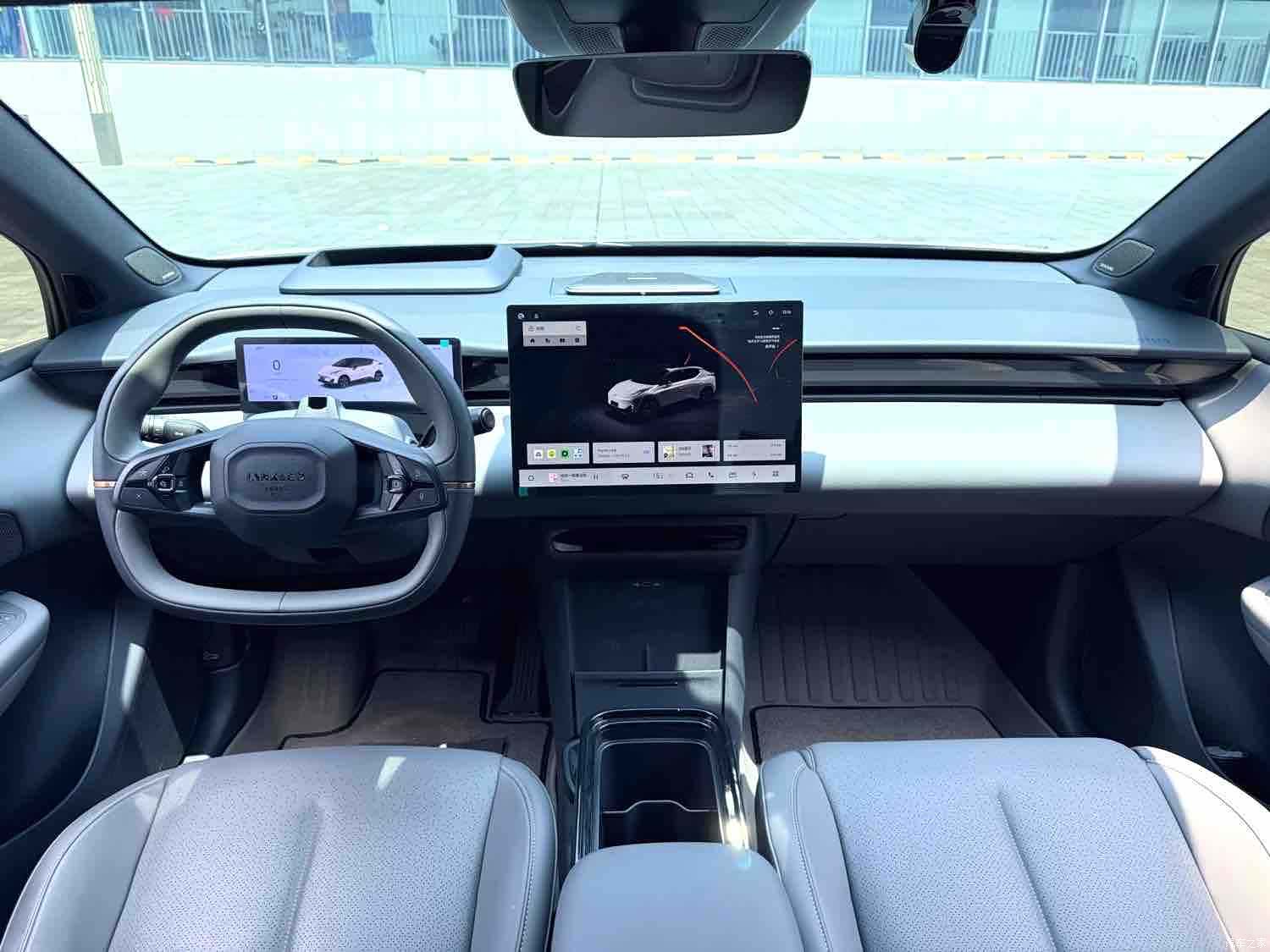 Lynk & Co 02, 2025 12