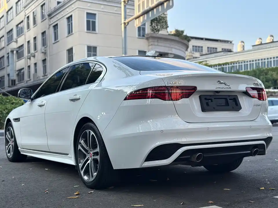 Jaguar XEL