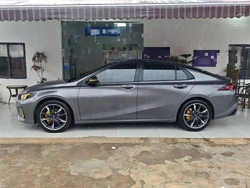 Trumpchi Shadow Leopard