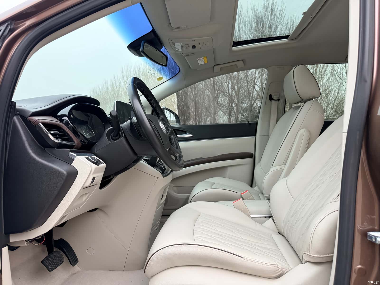 Buick GL8, 2022 10