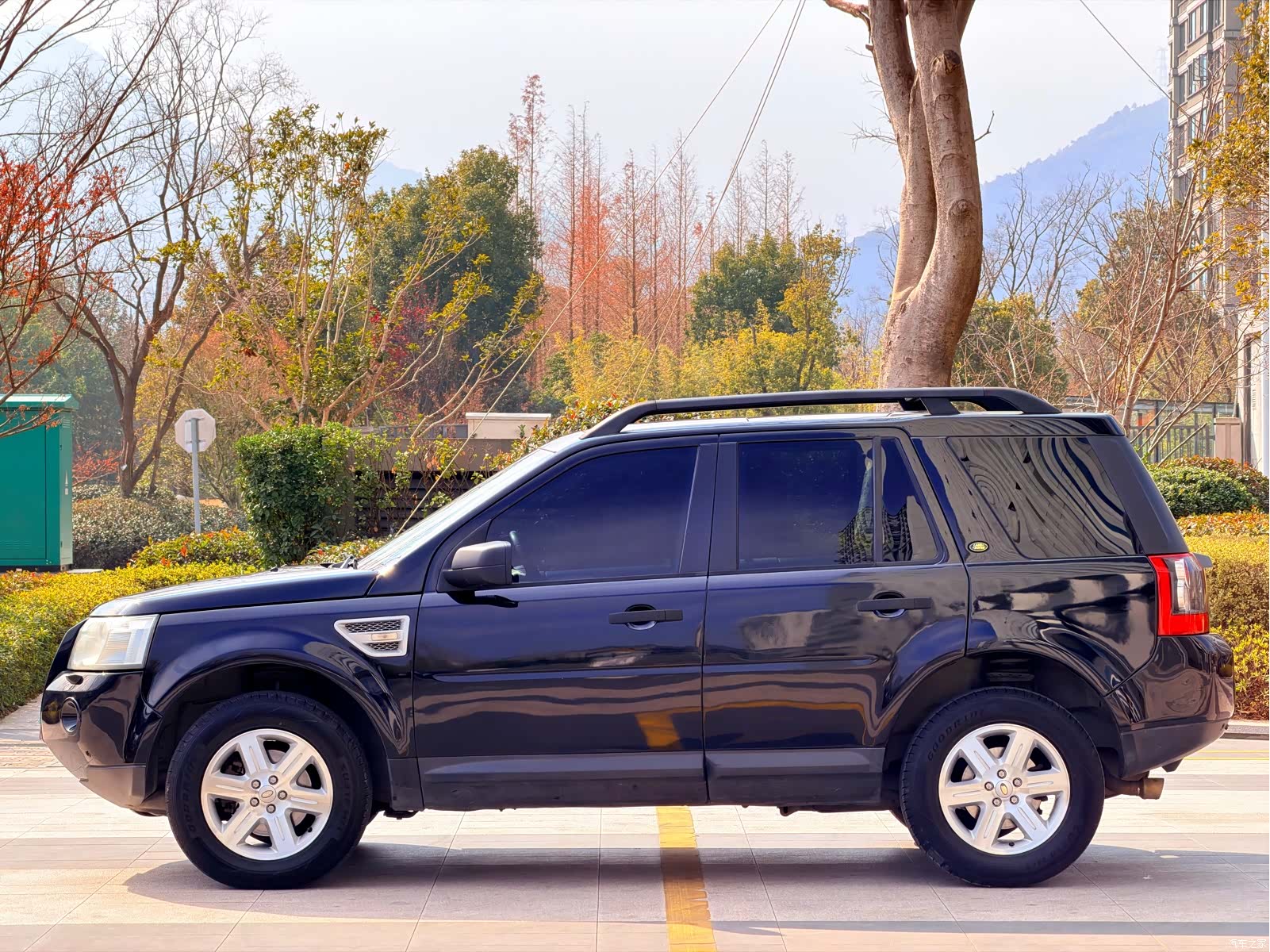 Land Rover i6, 2010 19