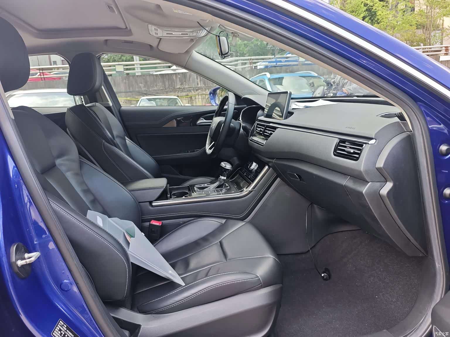 Hongqi H5, 2018 12
