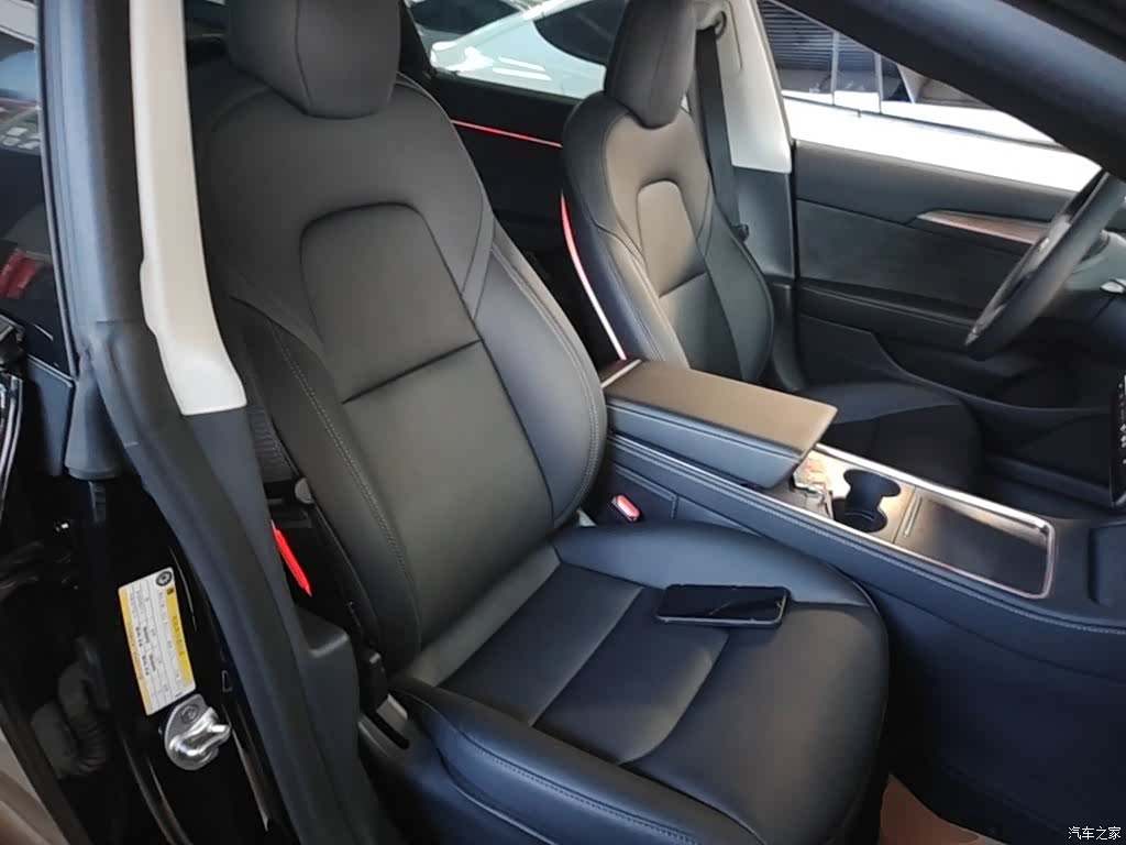 Tesla Model 3, 2023 25