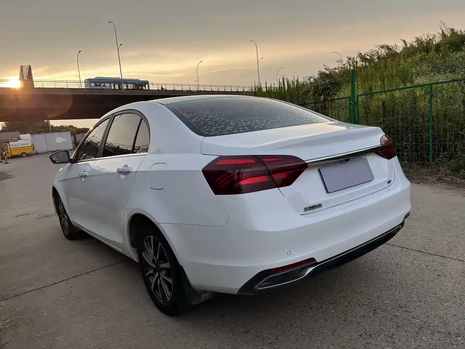 Geely Emgrand