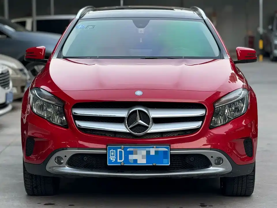Mercedes-Benz GLA