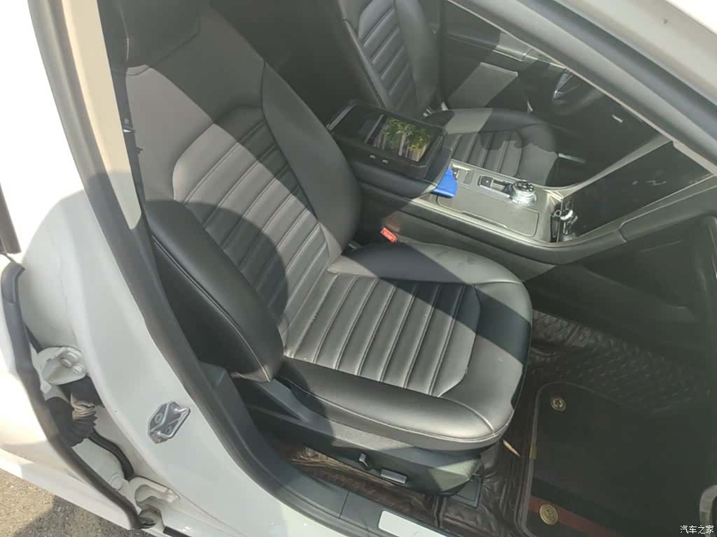 Ford Mondeo, 2022 25