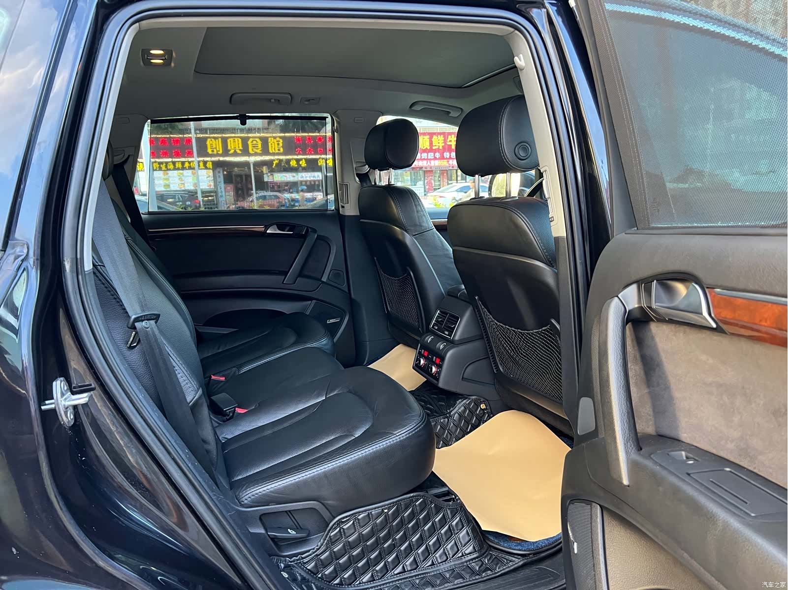 Audi Q7, 2011 13