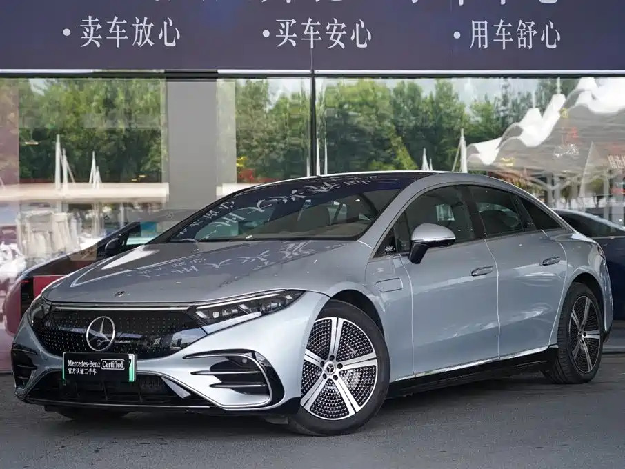 Mercedes-Benz EQS