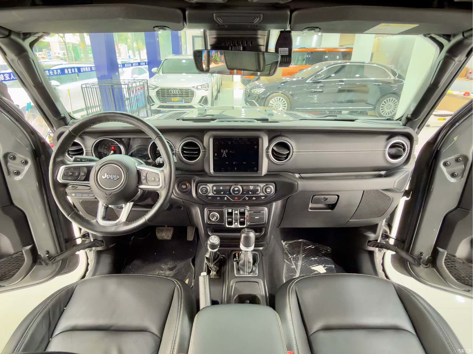 Jeep Wrangler, 2022 все фото