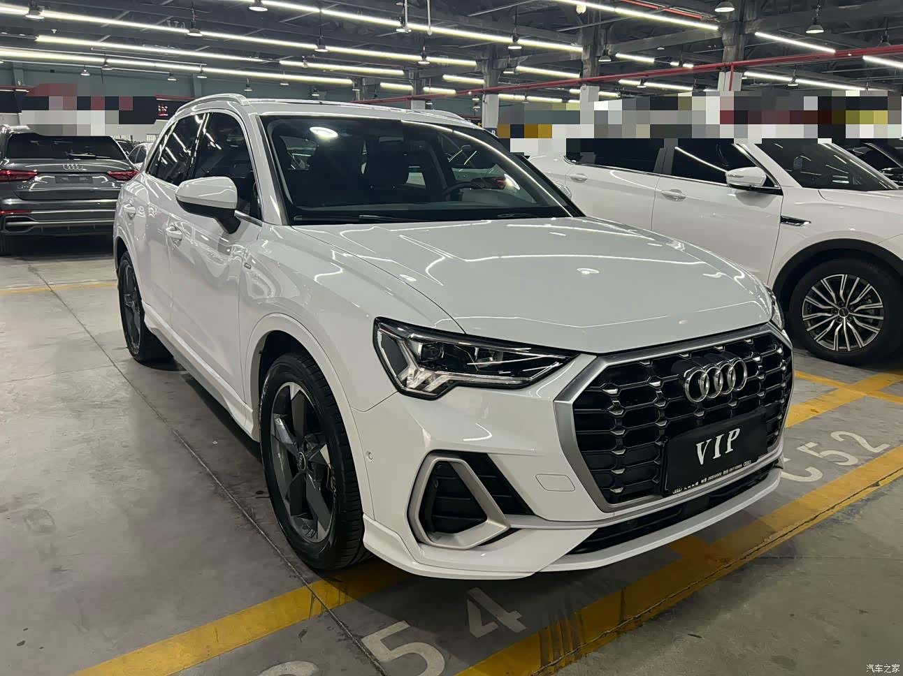 Audi Q3, 2022 3